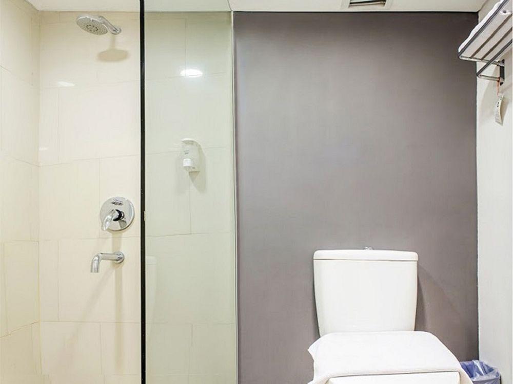 1o1 Urban Kelapa Gading Hotel 3*